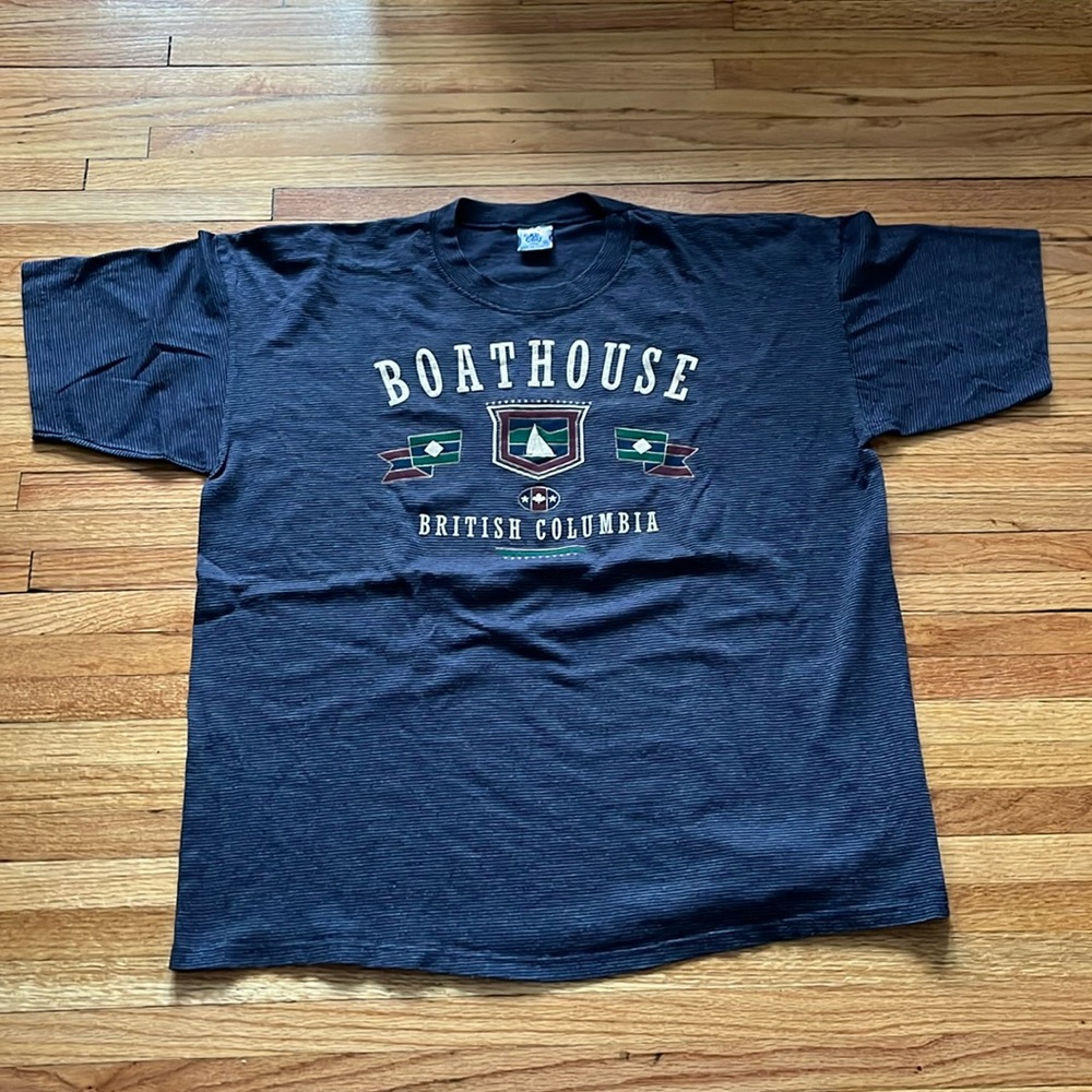 Vintage British Columbia Canada T-Shirt / XL / 90s / Single Stitch